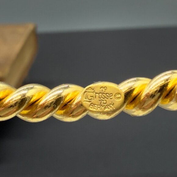 Vintage Henkel Grosse Germany 1970 Signed Gold Tone Twist Bangle Bracelet - Picture 8 of 9